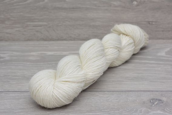 4ply Sock Weight 100% Baby Alpaca Yarn 100gm hank