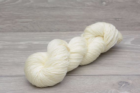 4ply Superwash Extrafine (19.5 micron) Merino Wool Yarn 100gm Hank