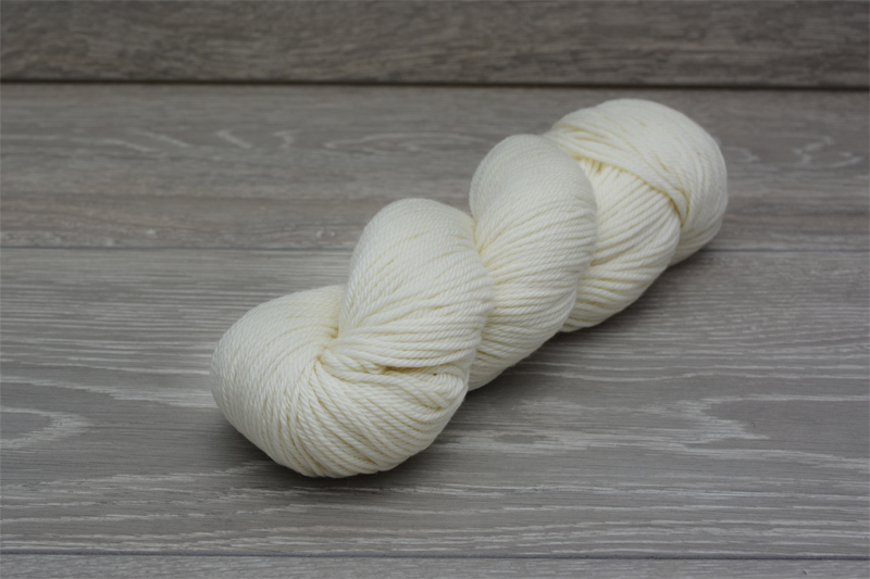 DK Superwash Extrafine (19.5 micron) Merino Wool Yarn 100gm Hank