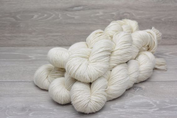 4ply Fingering weight 70% Baby Alpaca 30% Silk Yarn 5 x 100gm Pack