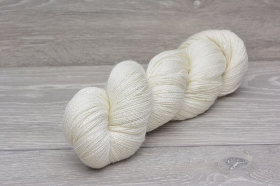 Lace weight 70% Baby Alpaca 30% Silk Yarn 1 x 100gm hanks