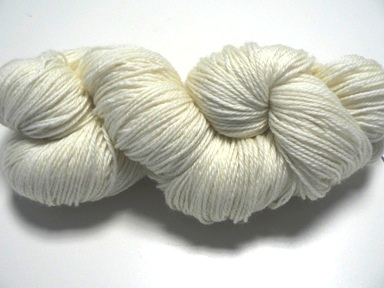 Sock Weight 80% Superwash Ultrafine Merino Wool 10% Cashmere 10% Nylon