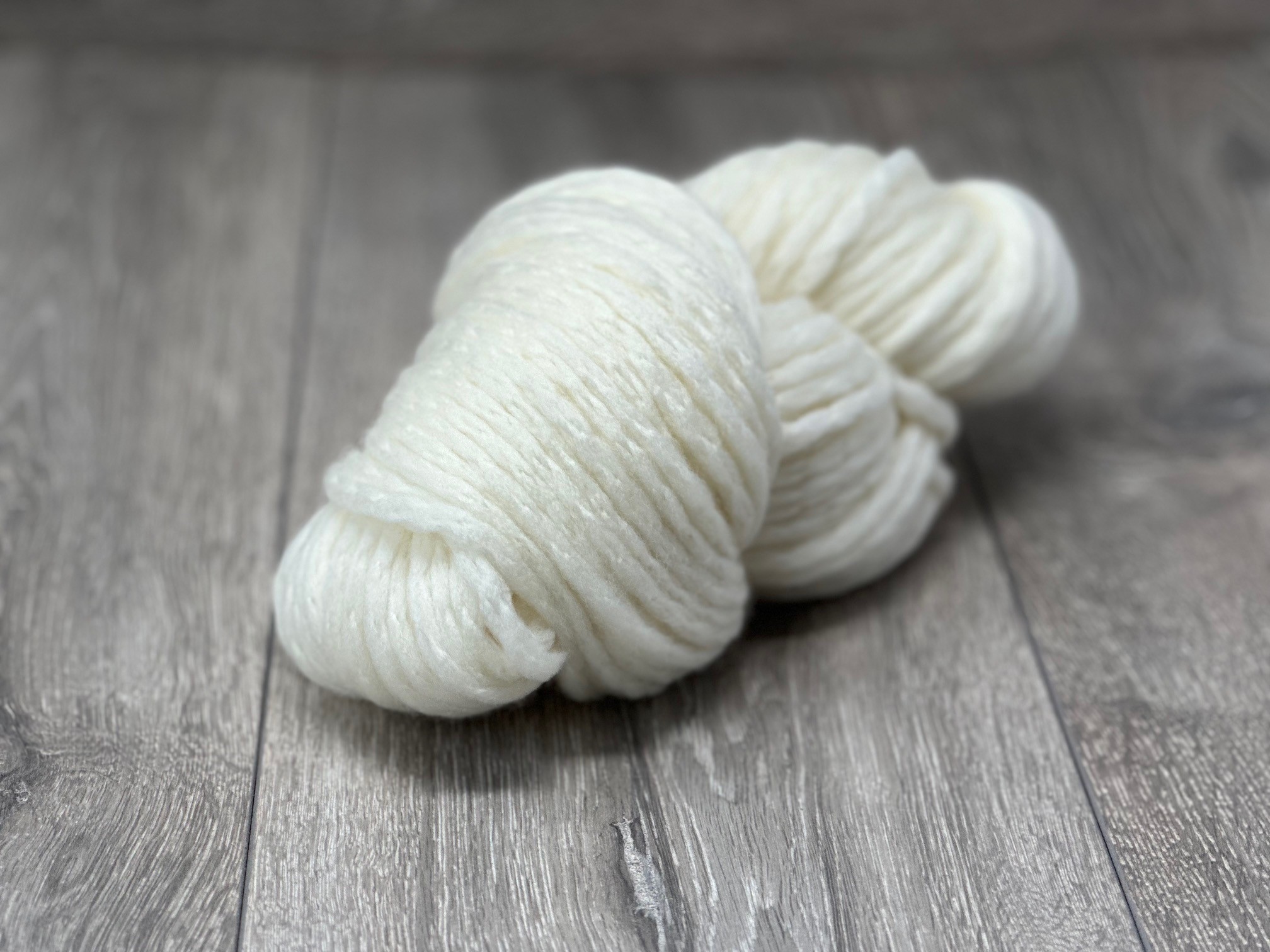 Superchunky Chain Yarn. 100% Superwash Extrafine (19.5 micron) Merino Wool Yarn 1 x 100gm Hank